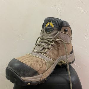 La Sportiva Womens Hiking Boots